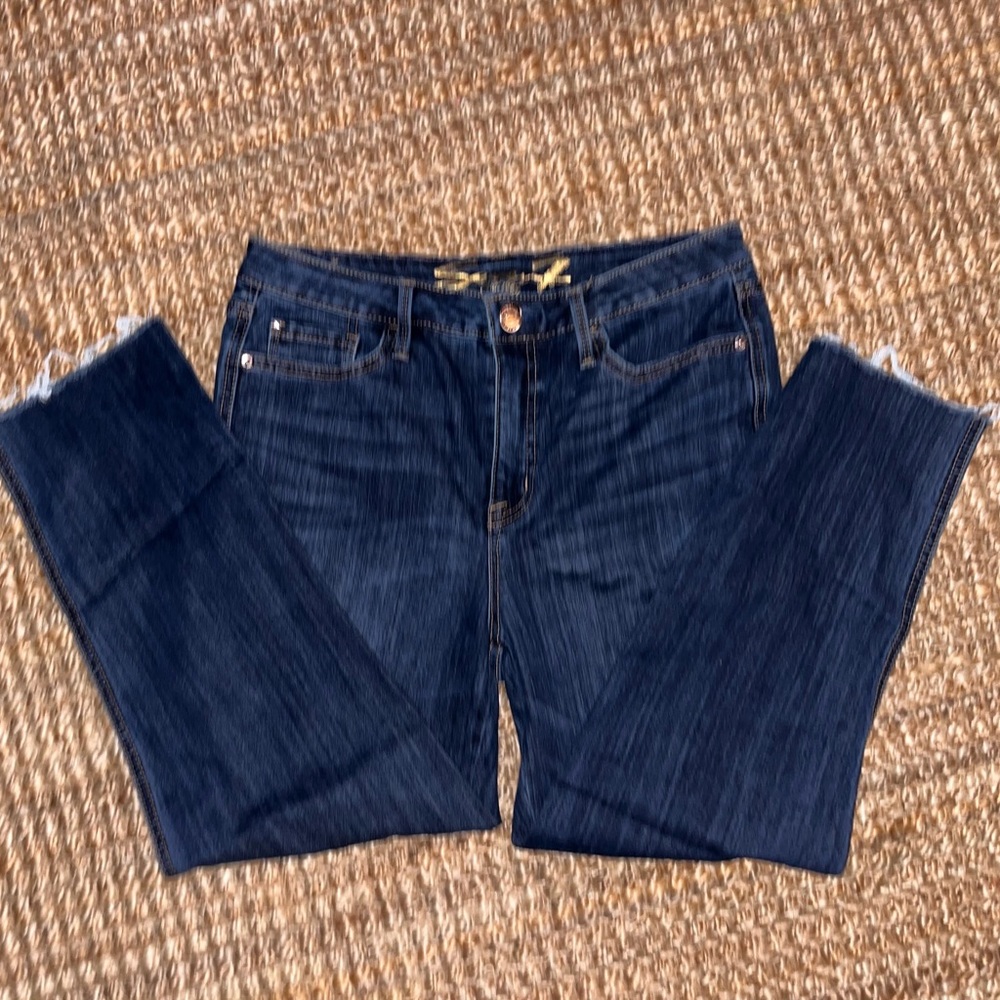 Seven7 Deep Indigo Cropped Jeans Raw Hem Size 8 - Picture 2 of 6